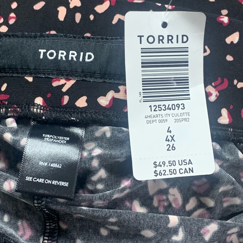 NEW Torrid Pull-On Wide Leg 26 Crop Studio Knit Hearts Comfy Slinky - Picture 7 of 10